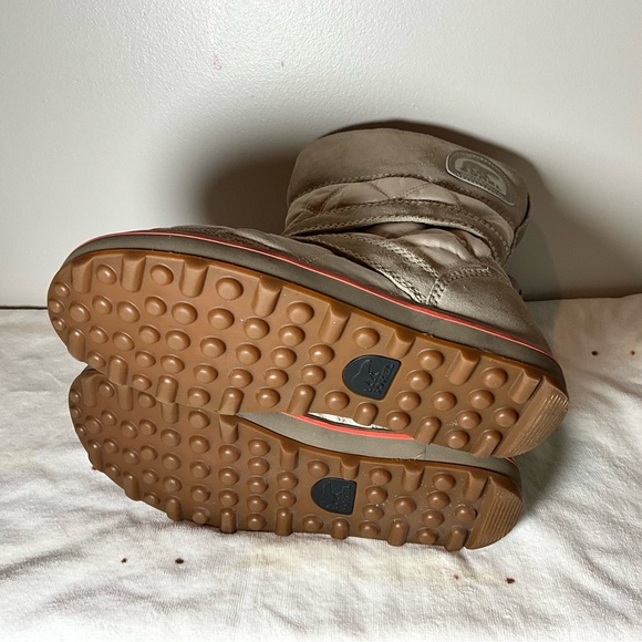 Sorel mid-calf suede boots for women size 10 - Picture 7 of 9